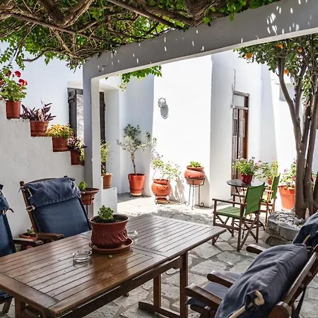 Traditional House 3*