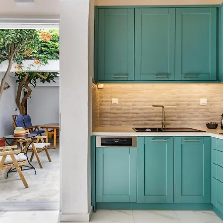 Traditional House Affittacamere 3*