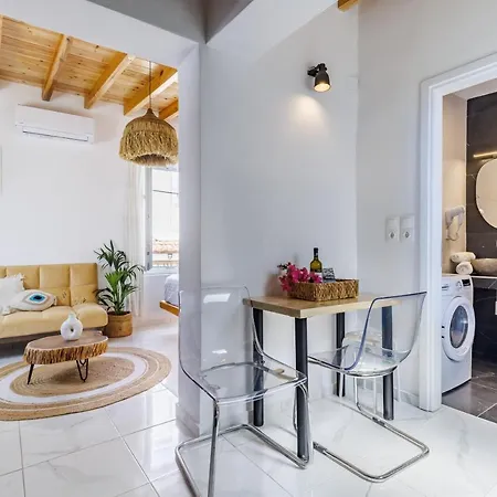 Traditional House 3* סקופלוס טאון